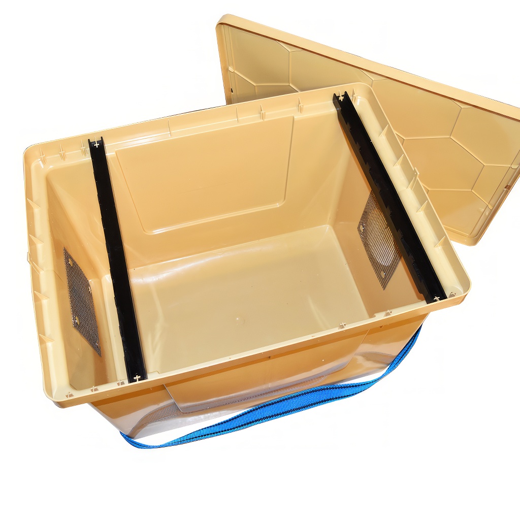 Univerzální roják s větráním na 8 rámků - plast